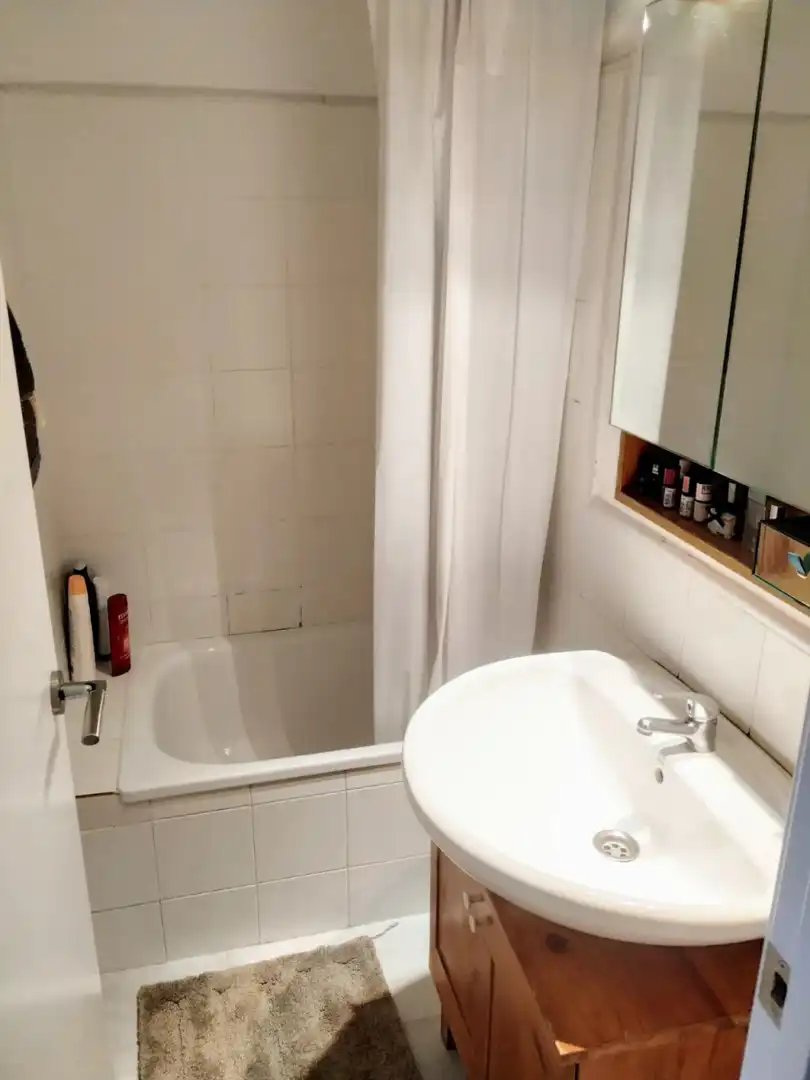 Bathroom of Flat for rent in Ciutat Vella