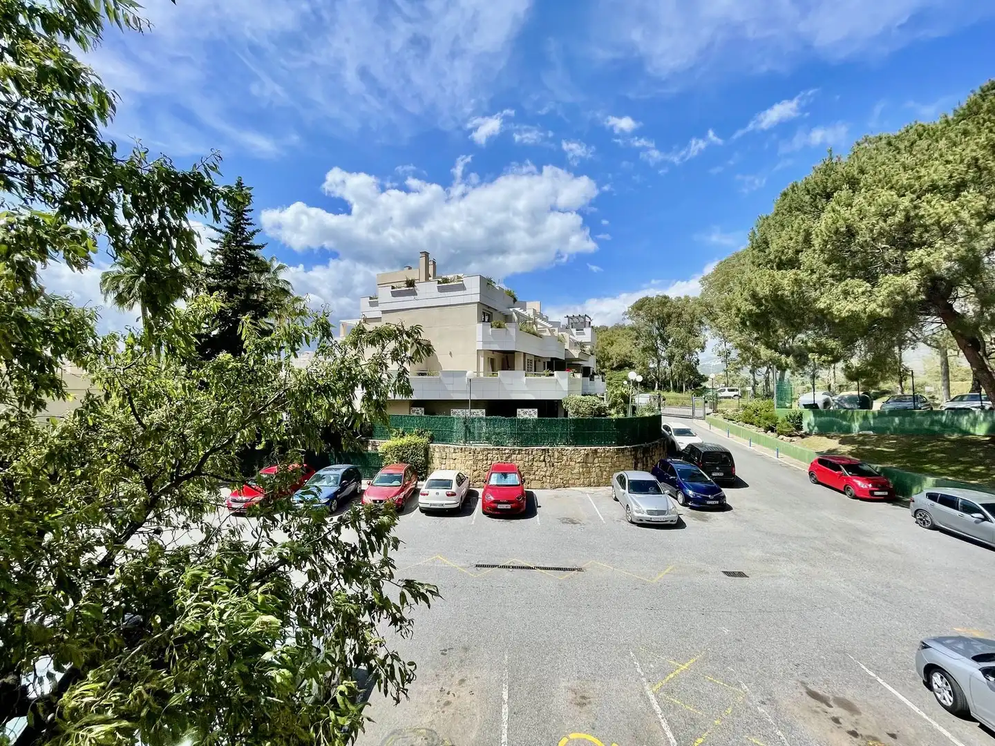 Parking de Estudio en venta en Marbella con Amueblado