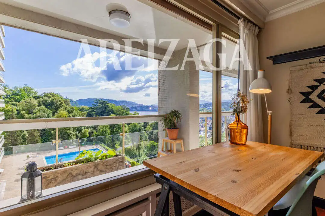 Terraza de Piso en venta en Donostia - San Sebastián  con Aire acondicionado, Calefacción y Jardín privado