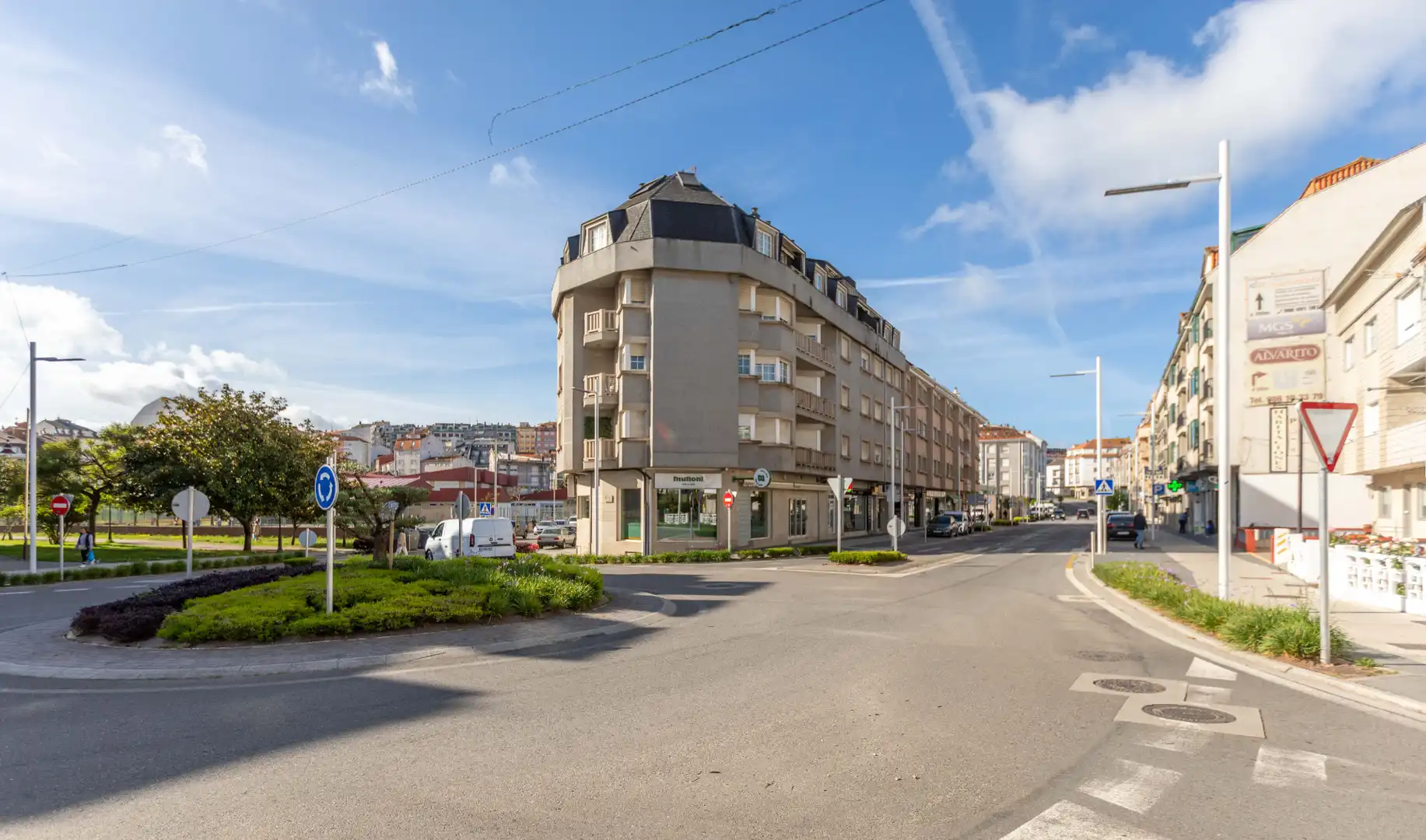 Vista exterior de Apartament en venda en Sanxenxo amb Calefacció, Terrassa i Moblat