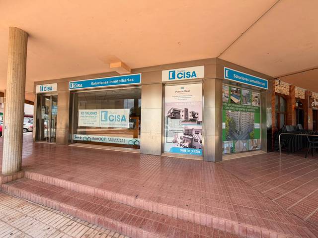 Local comercial en Alquiler en Avenida de Venecia, 15 en Polígono Santa Ana
