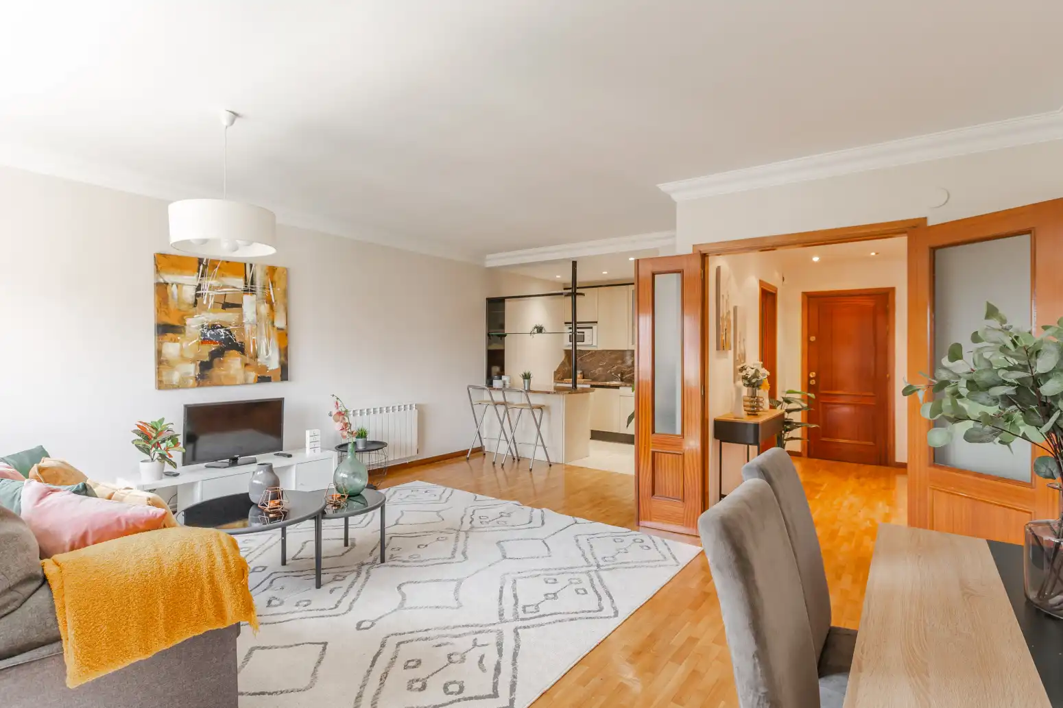 Sala de estar de Piso en venta en  Pamplona / Iruña con Parquet, Terraza y Trastero