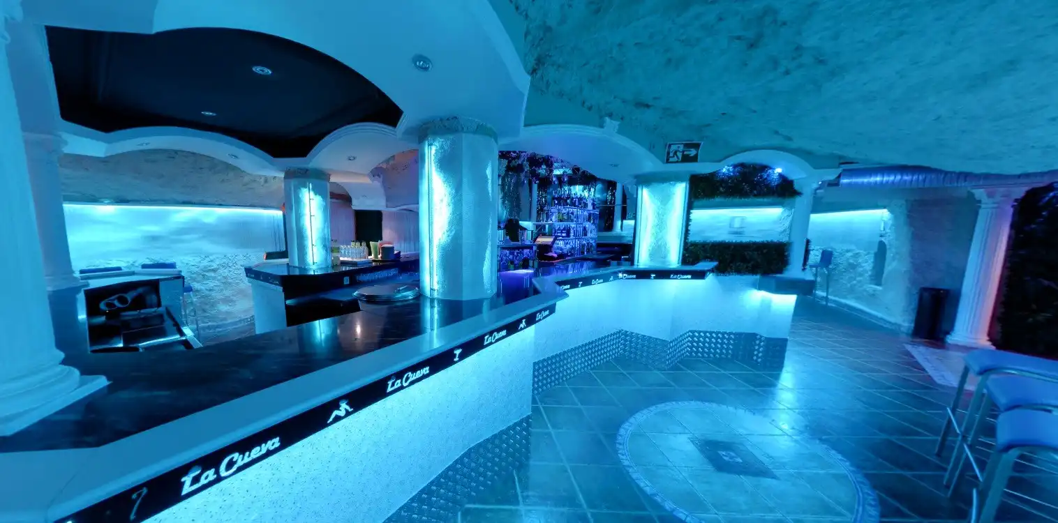 Piscina de Edifici en venda en Benidorm amb Piscina comunitària