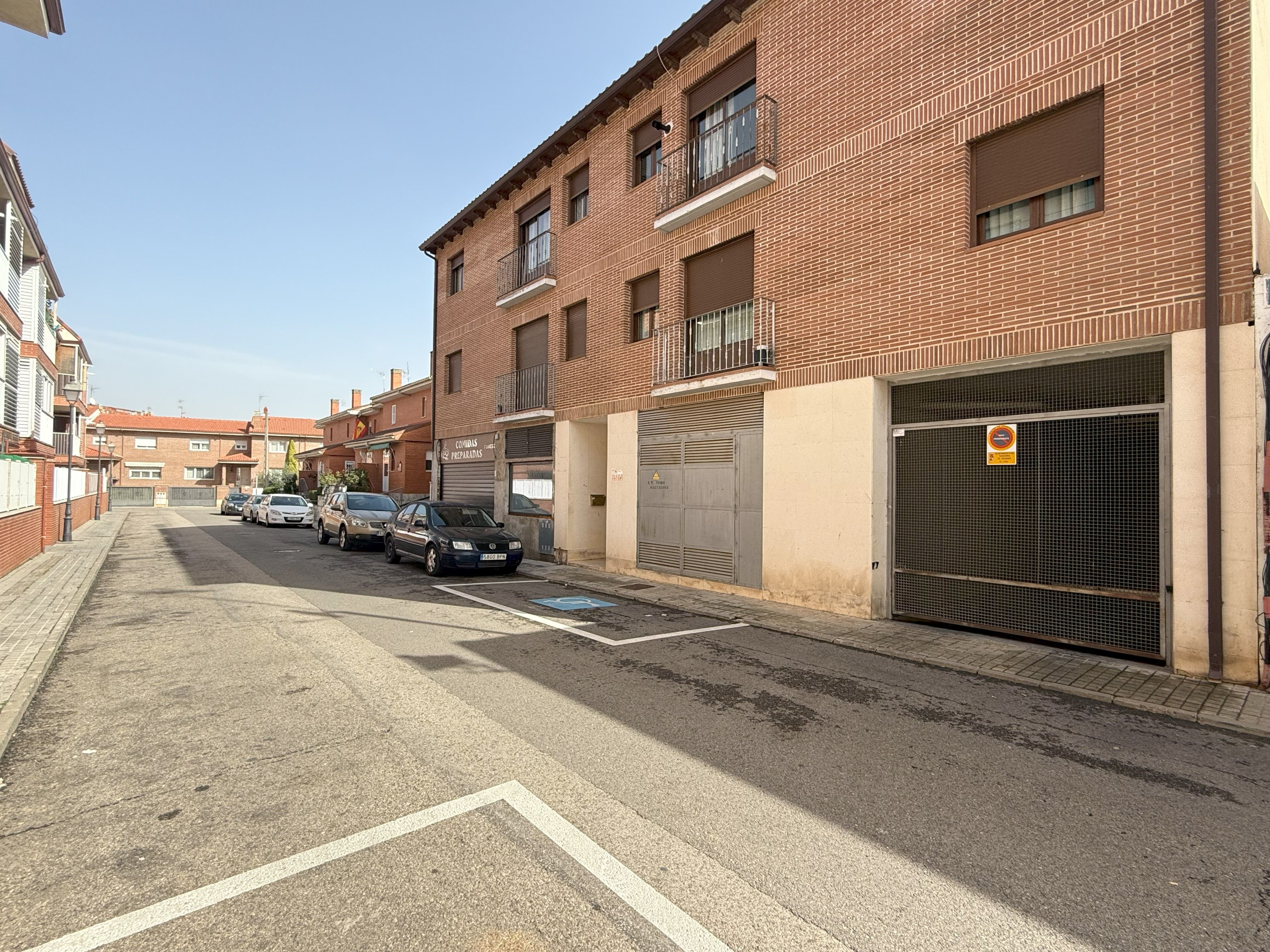 Exterior view of Flat for sale in Yunquera de Henares  with Heating and Furnished