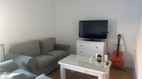 Foto 2 de Casa adosada de alquiler en Calle Amapola, Camas, Sevilla