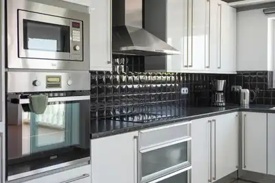 Detached house with pool for sale in Hipódromo - Cerrado del Águila, imagen 16