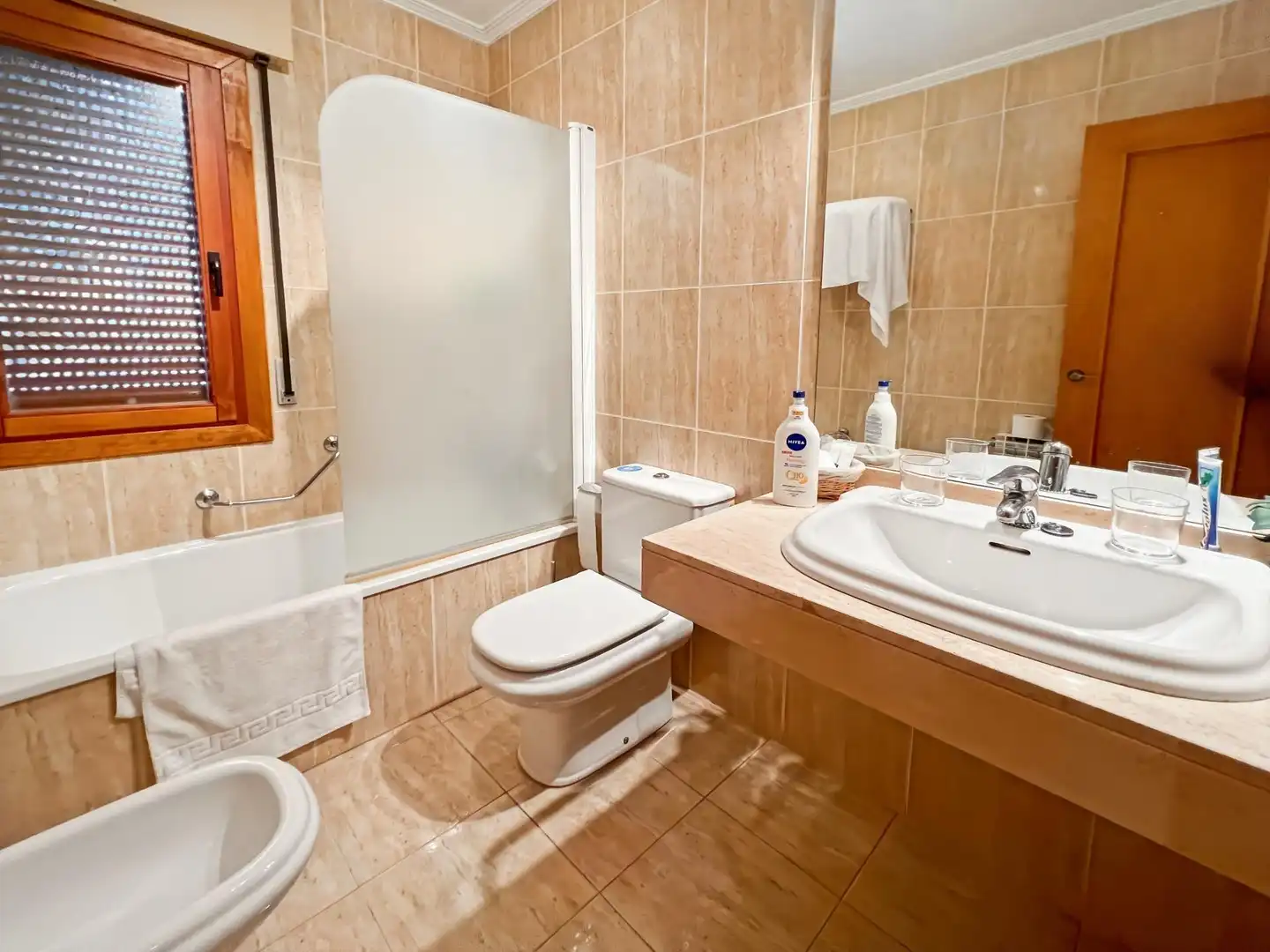 Bathroom of Country homes for sale in Buitrago del Lozoya  with Air Conditioner and Alarm