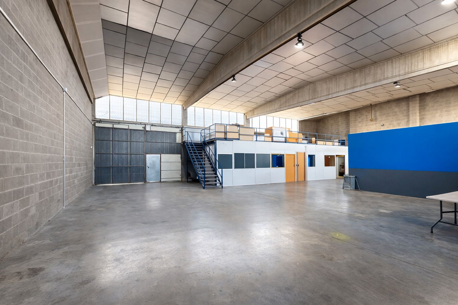 Fabrikhallen zur Miete in Avinguda Països Catalans