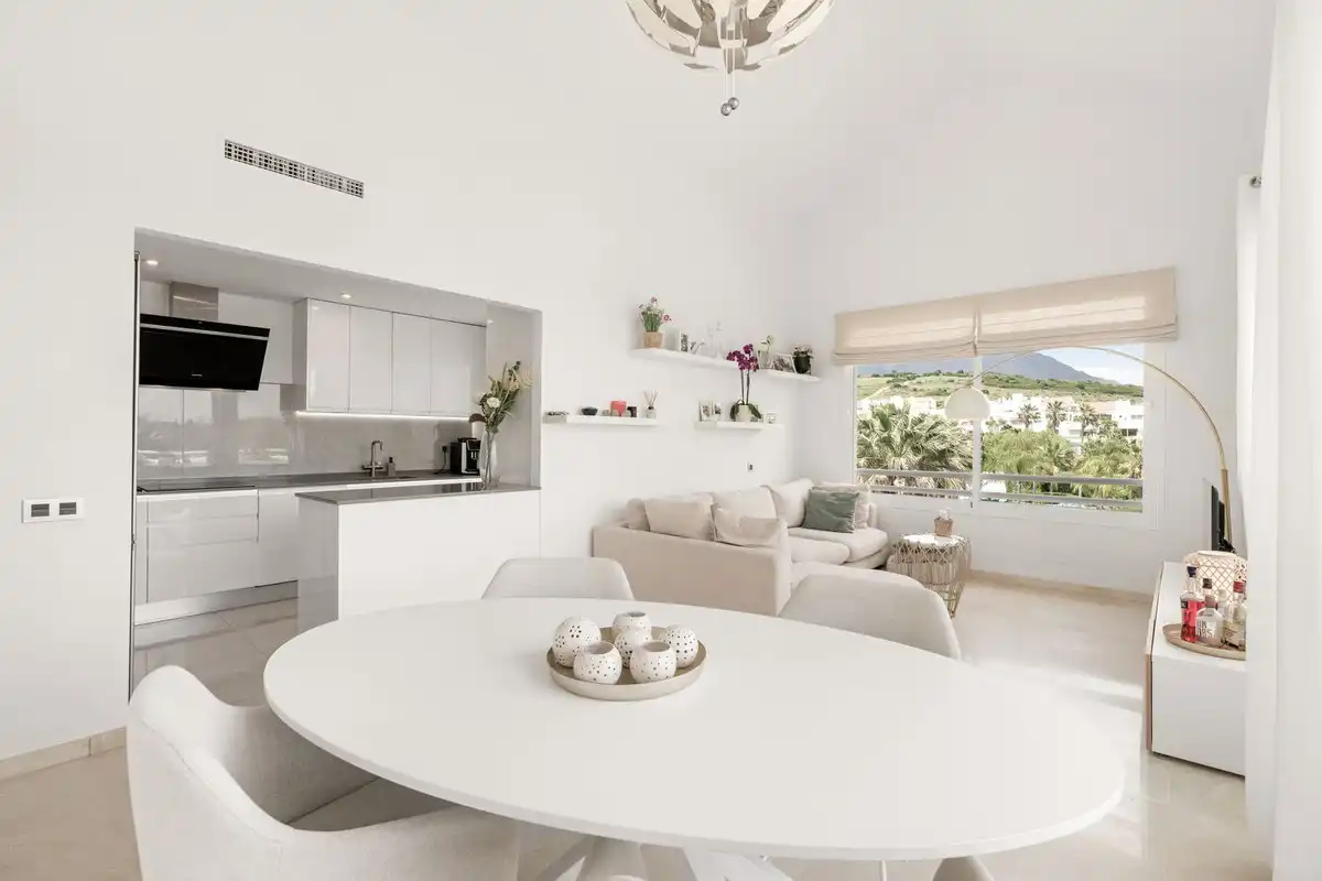 Apartament amb piscina en venda a Casares pueblo, imagen 11
