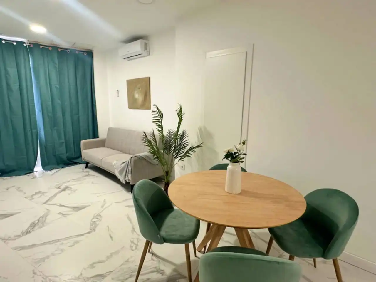 Living room of Study for sale in El Prat de Llobregat  with Air Conditioner, Heating and Parquet flooring