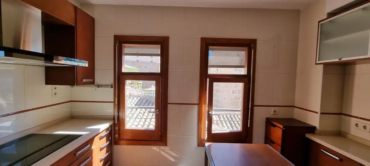 Cuina de Pis en venda en Toledo amb Aire condicionat, Calefacció i Terrassa