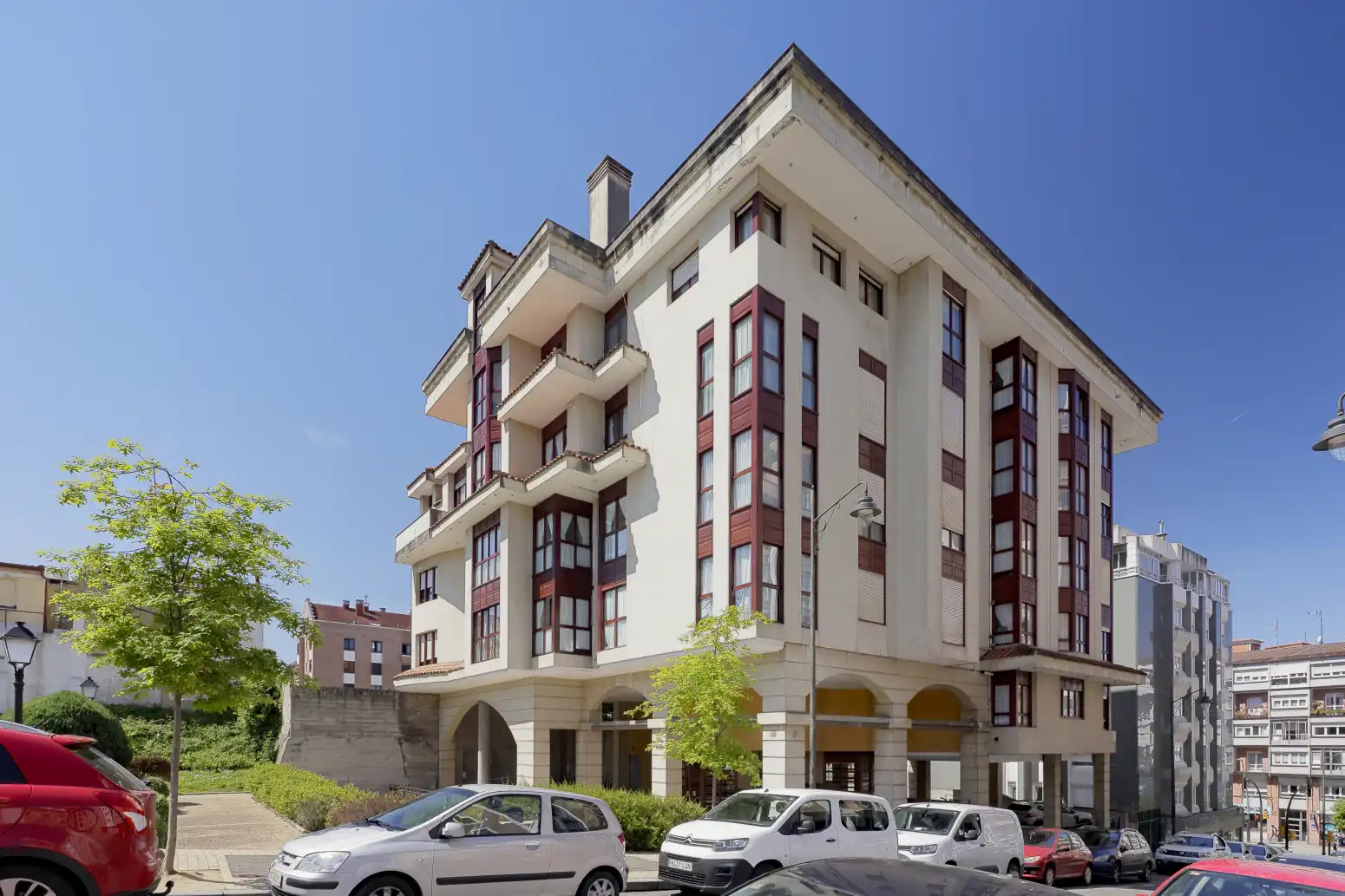 Vista exterior de Piso en venta en Gijón  con Calefacción, Trastero y Amueblado
