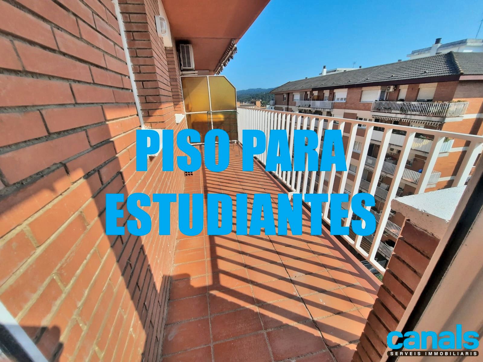 Exterior view of Flat to rent in Cerdanyola del Vallès  with Heating, Furnished and Oven