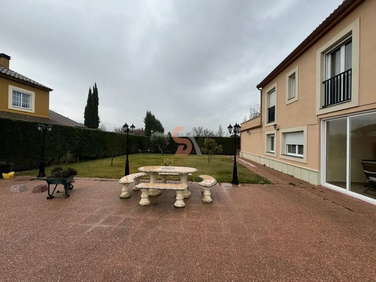 Casa amb terrassa en venda a RÍO PISUERGA, imagen 91