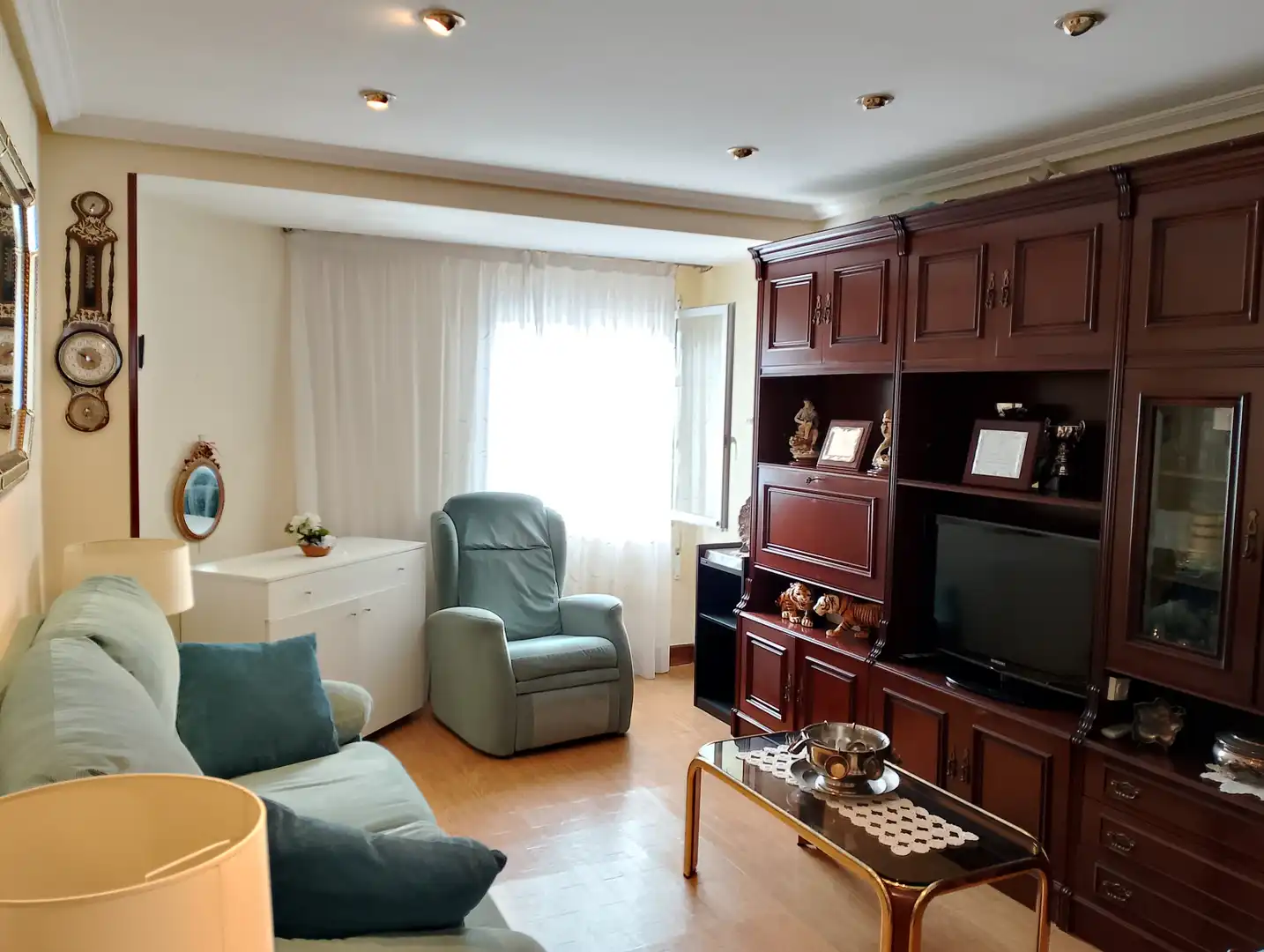 Living room of Flat for rent in Donostia - San Sebastián   with Heating, Parquet flooring and Furnished