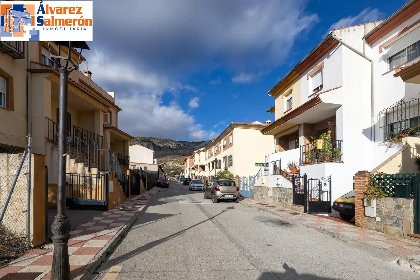 House with terrace for sale in Calle ALPES, imagen 2