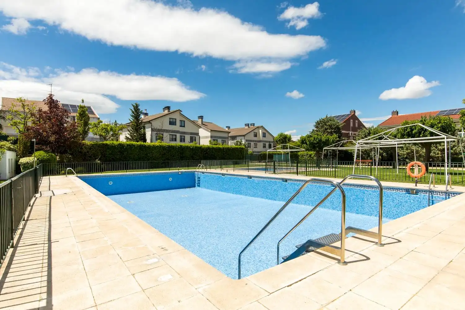 Piscina de Casa adosada en venta en Montecanal - Valdespartera - Arcosur