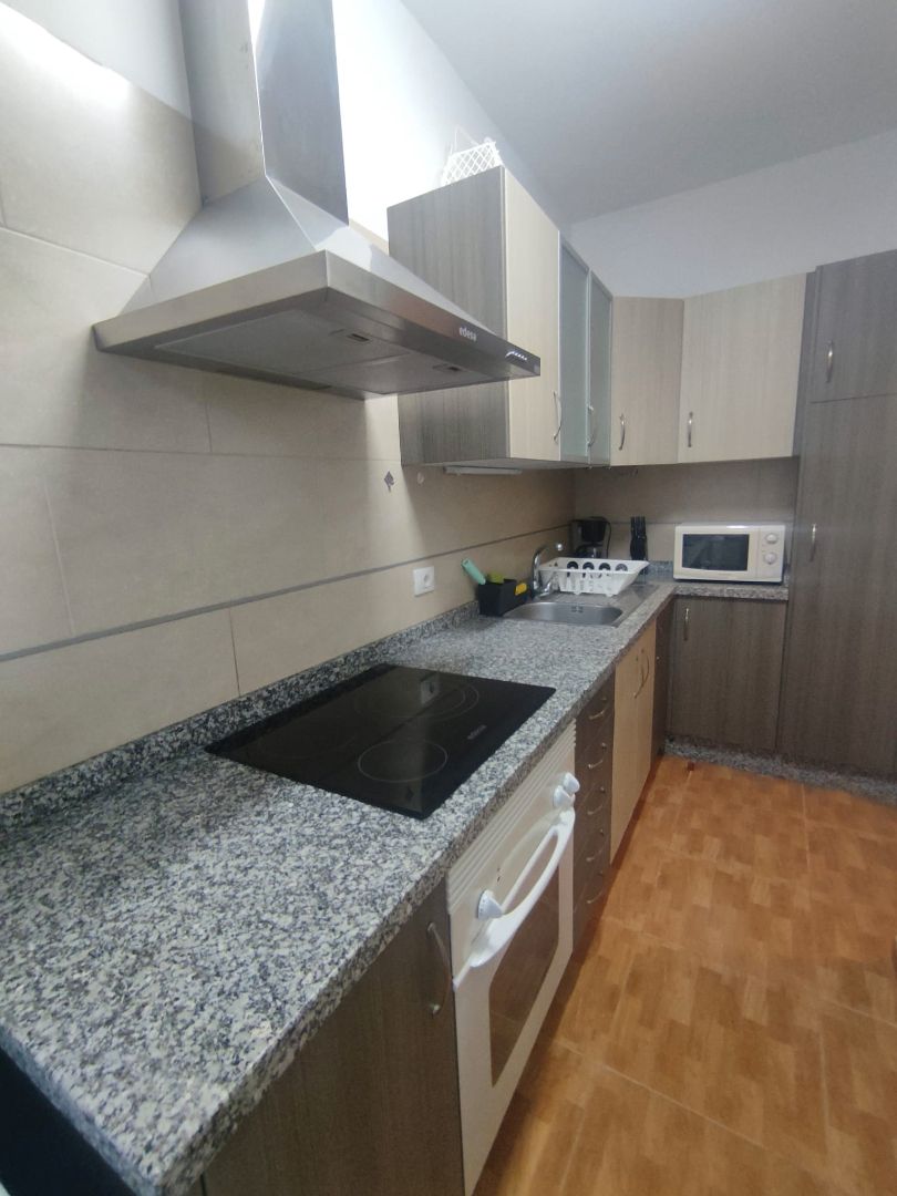 Cocina de Piso de alquiler en Puerto de la Cruz con Amueblado, Horno y Lavadora