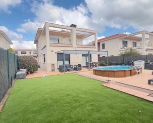 Vista exterior de Casa o xalet en venda en Sant Julià de Ramis amb Aire condicionat, Calefacció i Jardí privat