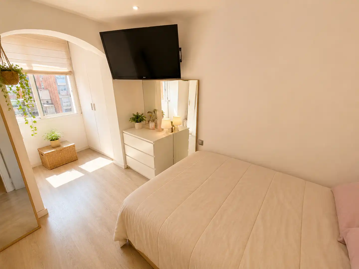 Bedroom of Duplexes for sale in Santa Coloma de Gramenet  with Air Conditioner, Heating and Parquet flooring