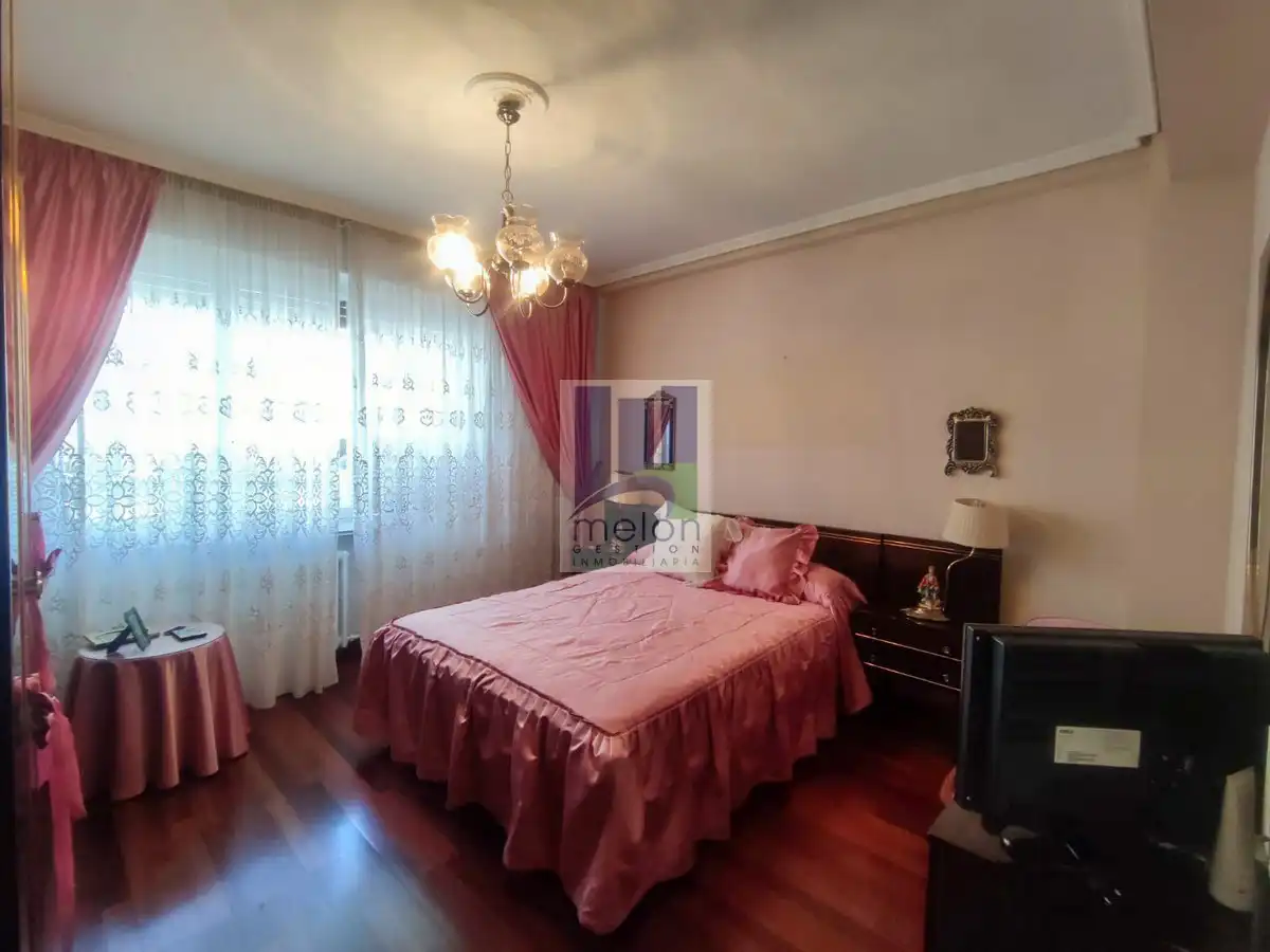 Habitación de Piso en venta en Burgos Capital con Trastero