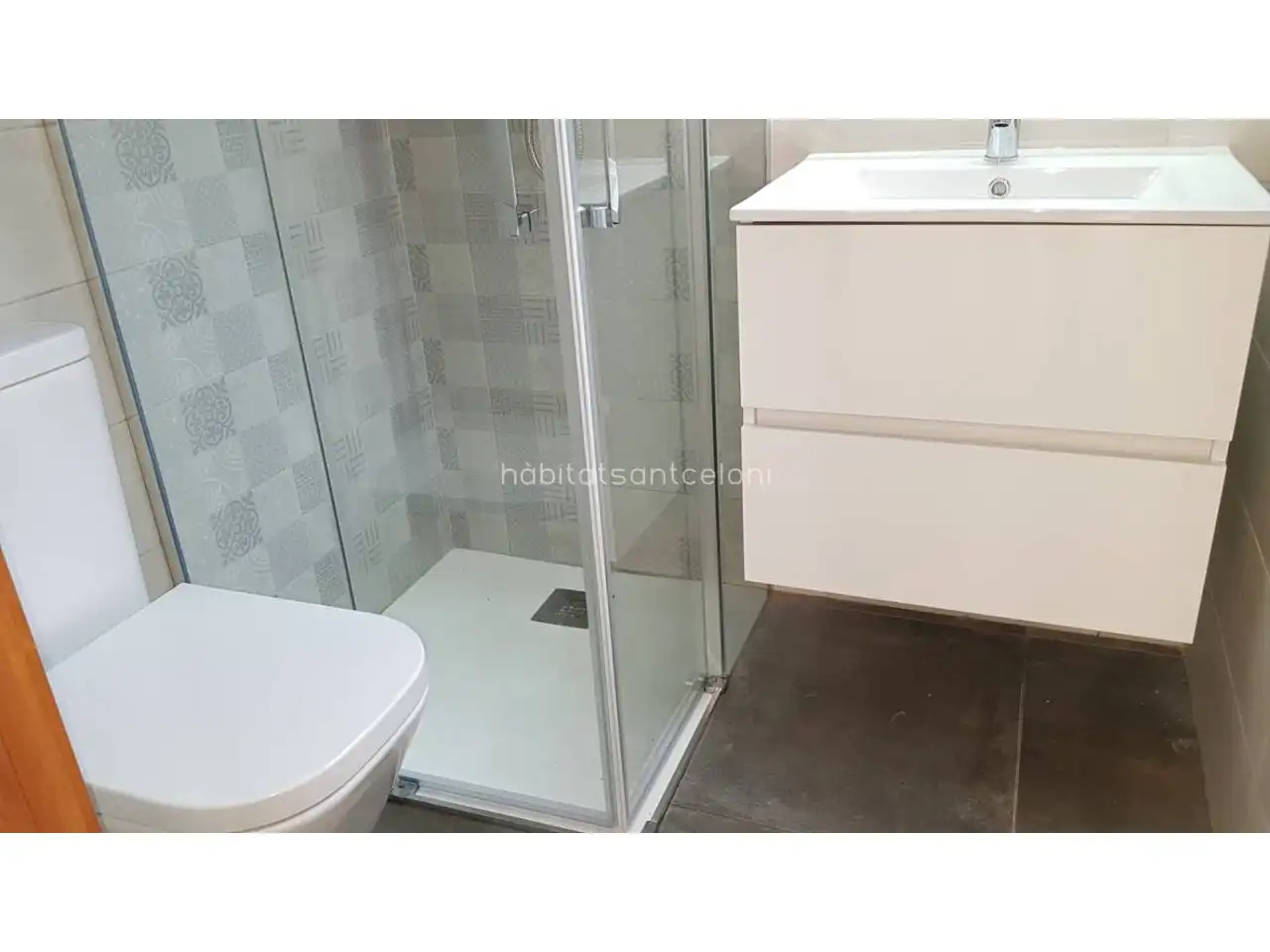Badezimmer von Wohnung zur Miete in Gualba