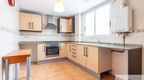 Foto 4 de Piso en venta en De Sor Isabel de Villena, Parque de la Bombilla, Llíria