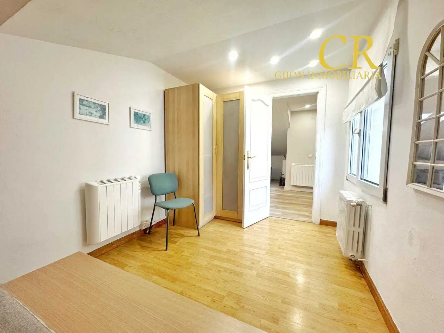 Habitación de Ático en venta en Gijón  con Calefacción, Amueblado y Horno