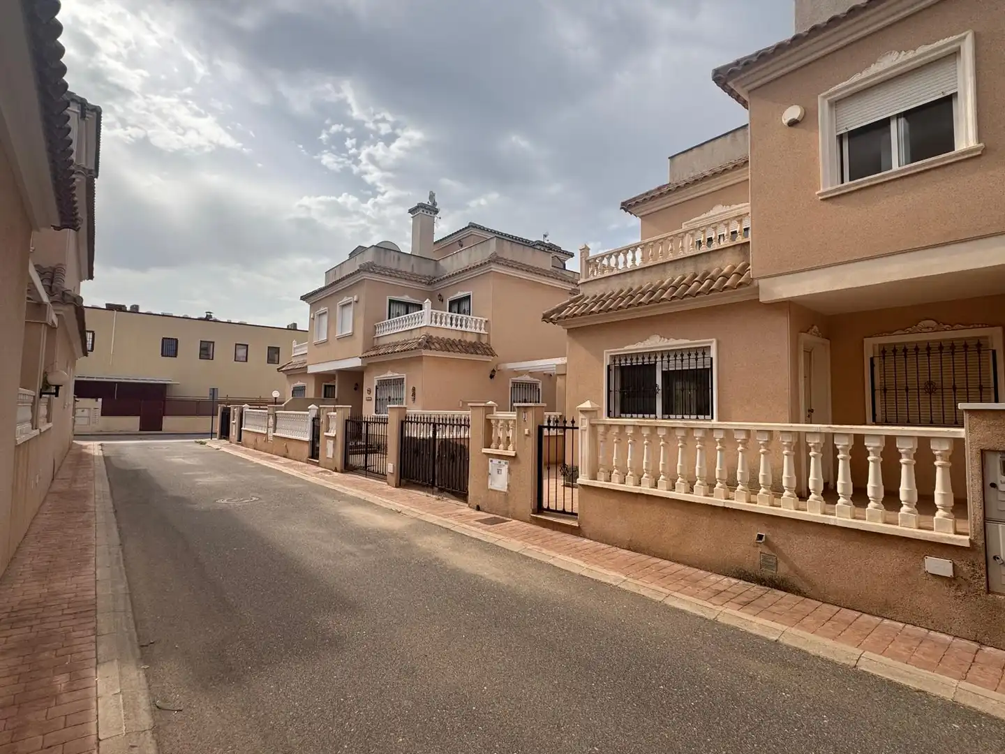 Vista exterior de Casa adosada en venta en San Javier con Terraza, Balcón y Piscina comunitaria