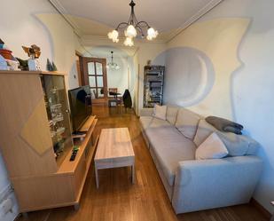 Living room of Flat for sale in Salamanca Capital  with Heating, Parquet flooring and Washing machine