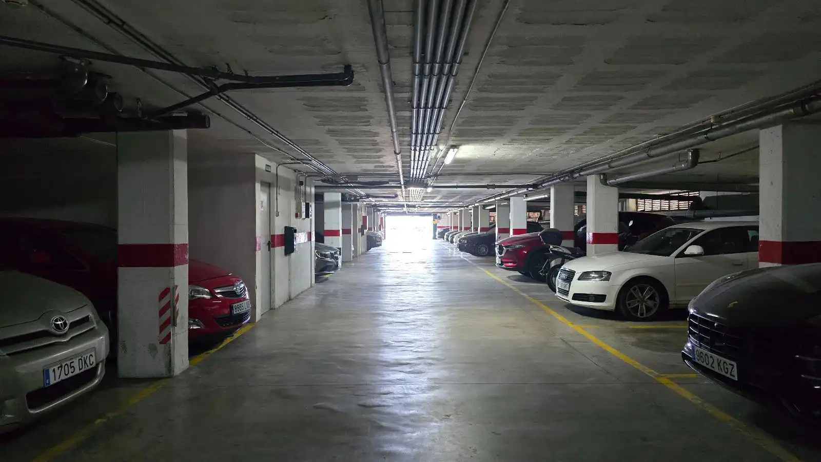 Parking de Piso en venta en Benalmádena con Aire acondicionado, Calefacción y Terraza