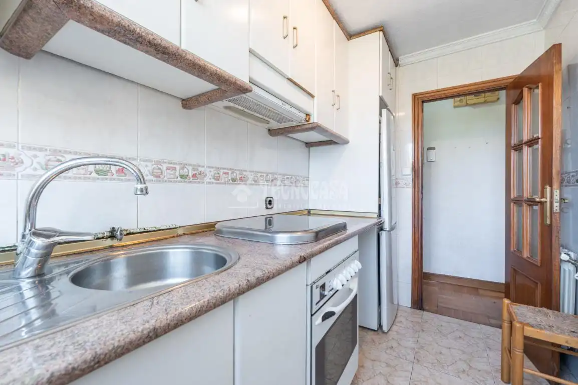 Cocina de Piso en venta en Madrid con Calefacción y Trastero