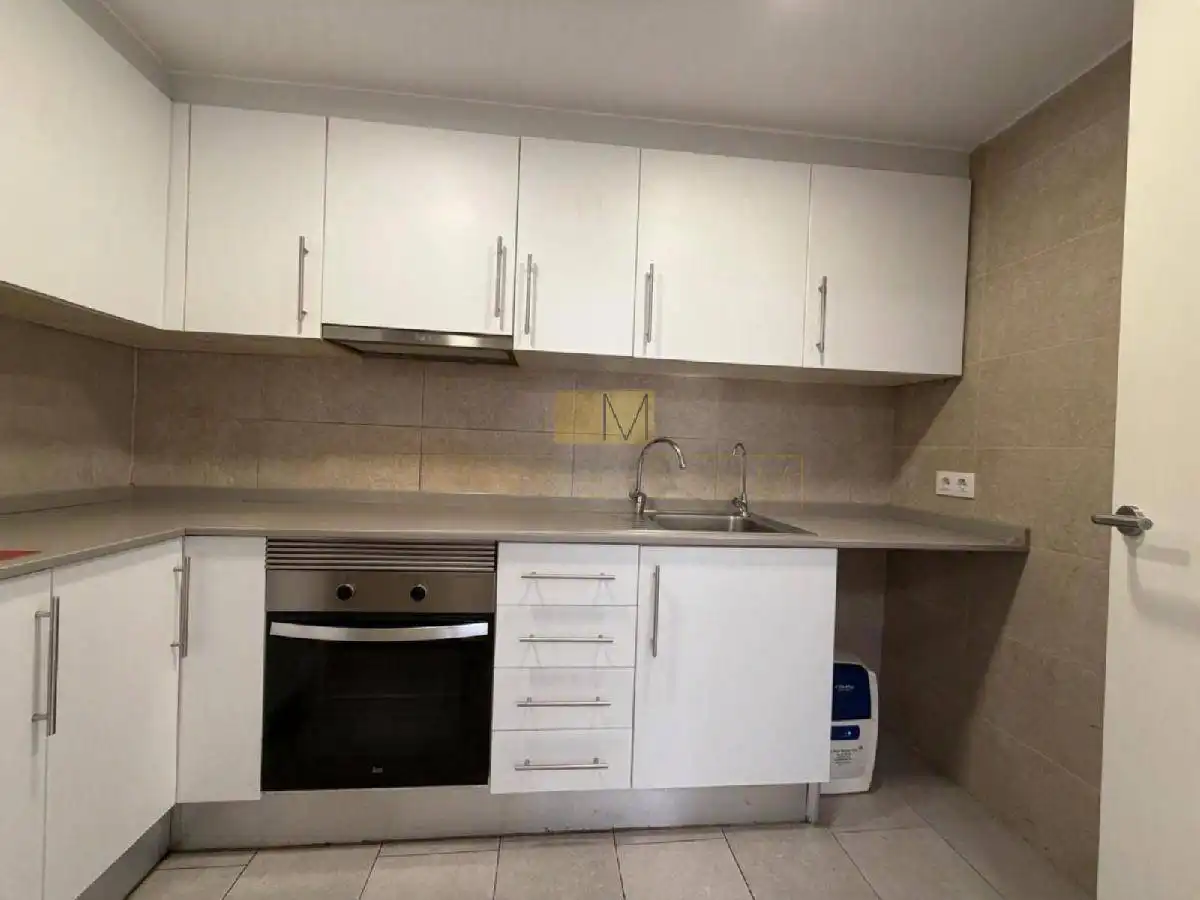 Kitchen of Flat for sale in Vilanova i la Geltrú  with Air Conditioner and Balcony