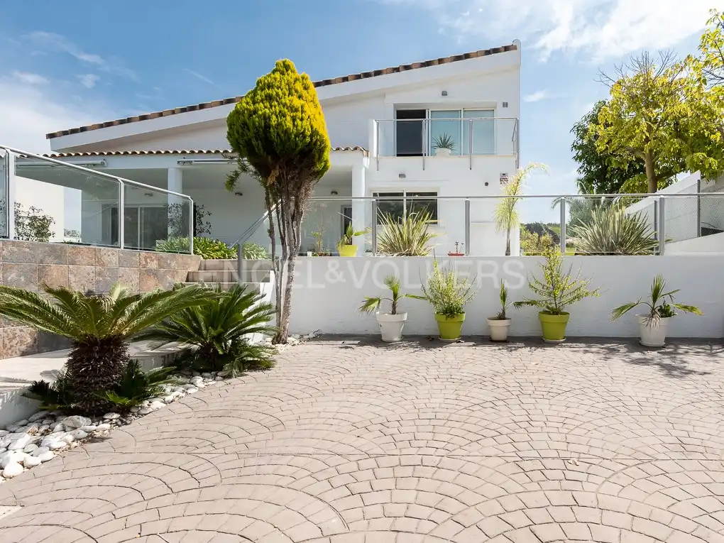 Terrassa de Casa o xalet de lloguer en Bétera amb Aire condicionat, Calefacció i Jardí privat