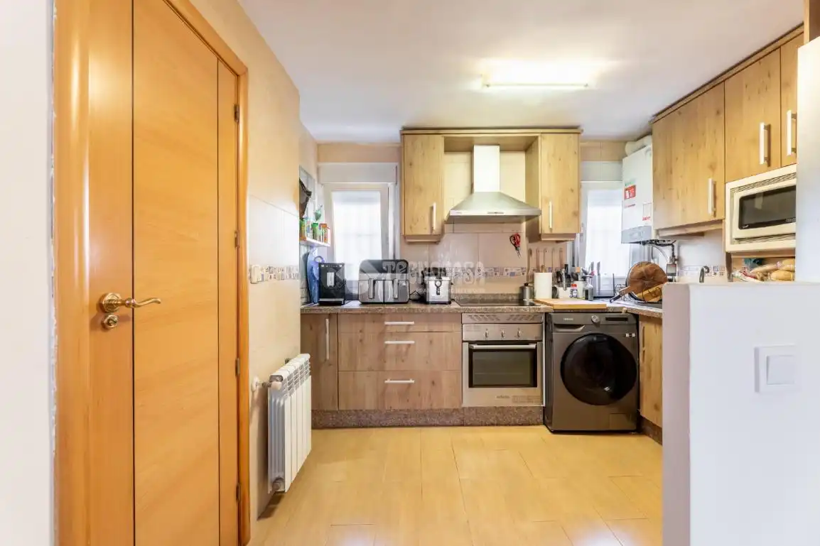 Kitchen of Flat for sale in Madrid  with Air Conditioner