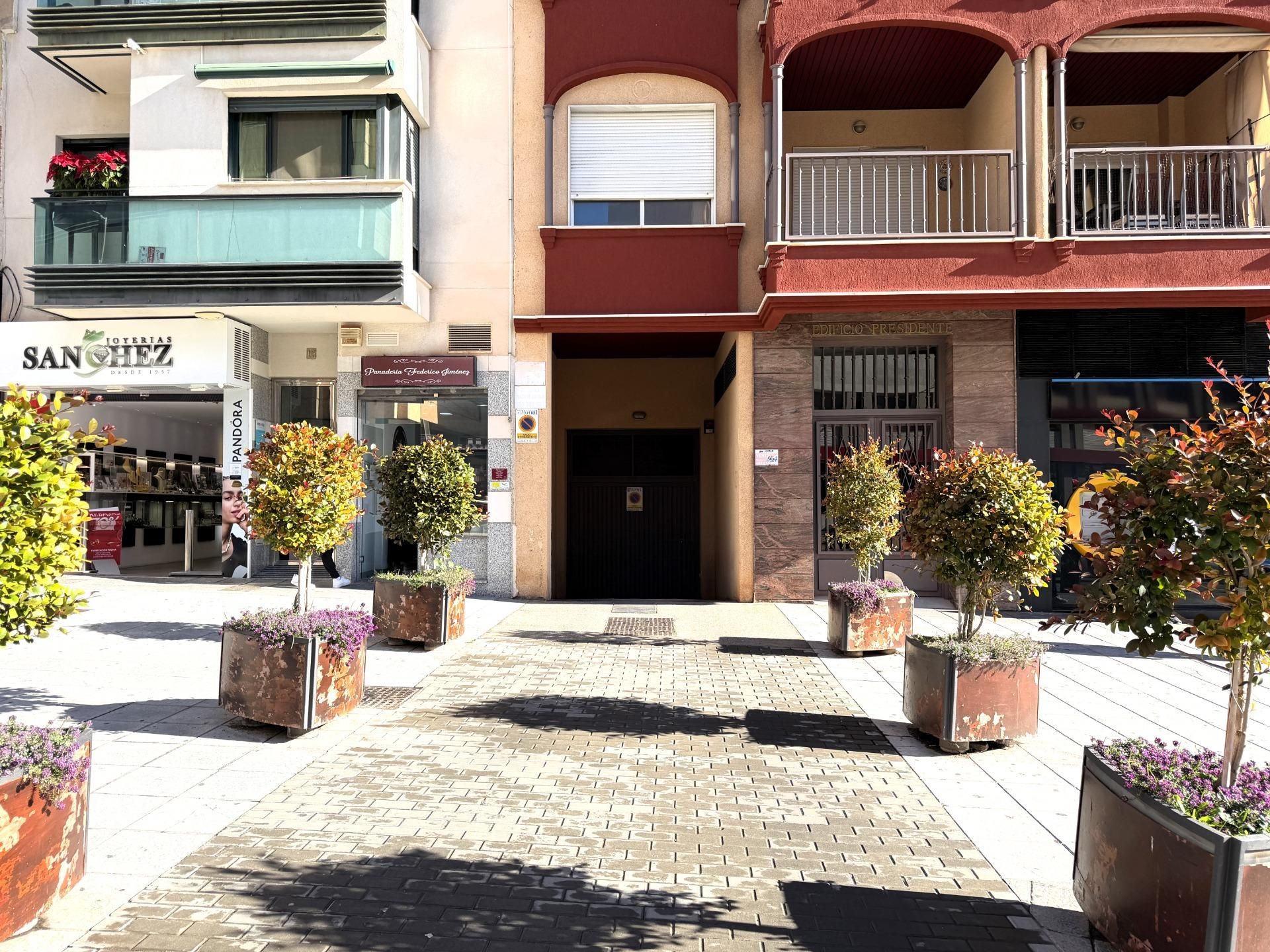 Garage for sale in Motril