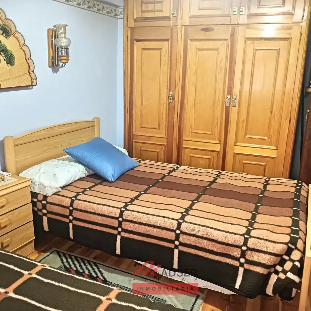 Dormitori de Casa o xalet en venda en Villoslada de Cameros amb Calefacció i Moblat