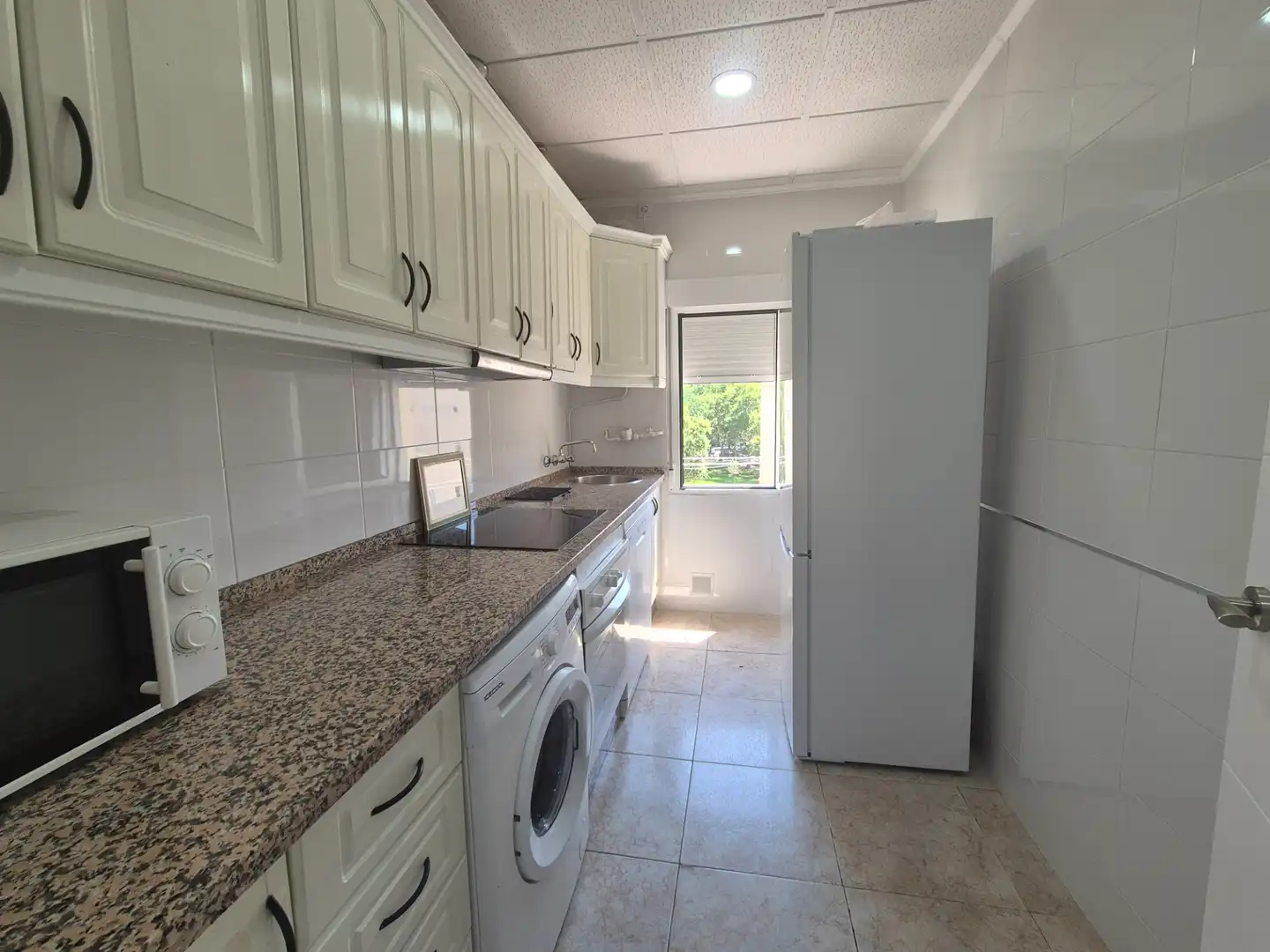 Cocina de Piso de alquiler en Badajoz con Aire acondicionado, Amueblado y Horno