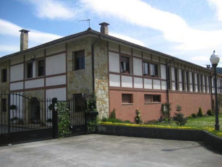 Vista exterior de Nave industrial en venta en Abadiño 