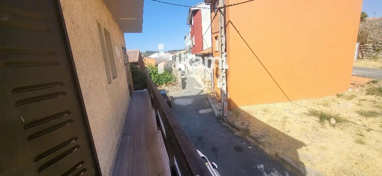 Exterior view of Buildings for sale in Peguerinos