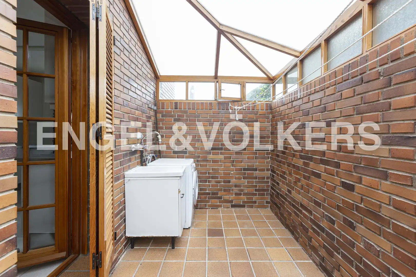 Vista exterior de Casa o chalet de alquiler en Las Rozas de Madrid con Aire acondicionado, Calefacción y Jardín privado