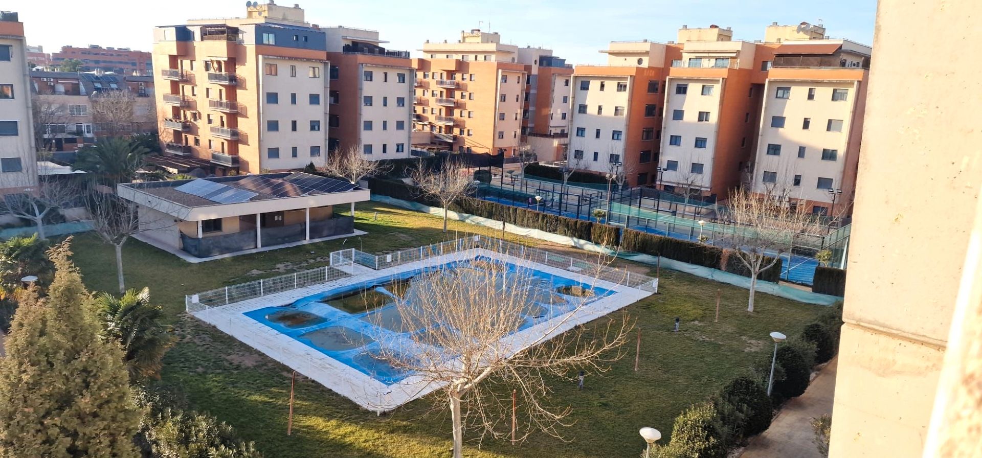 Piscina de Pis en venda en Ciudad Real Capital amb Calefacció, Terrassa i Moblat