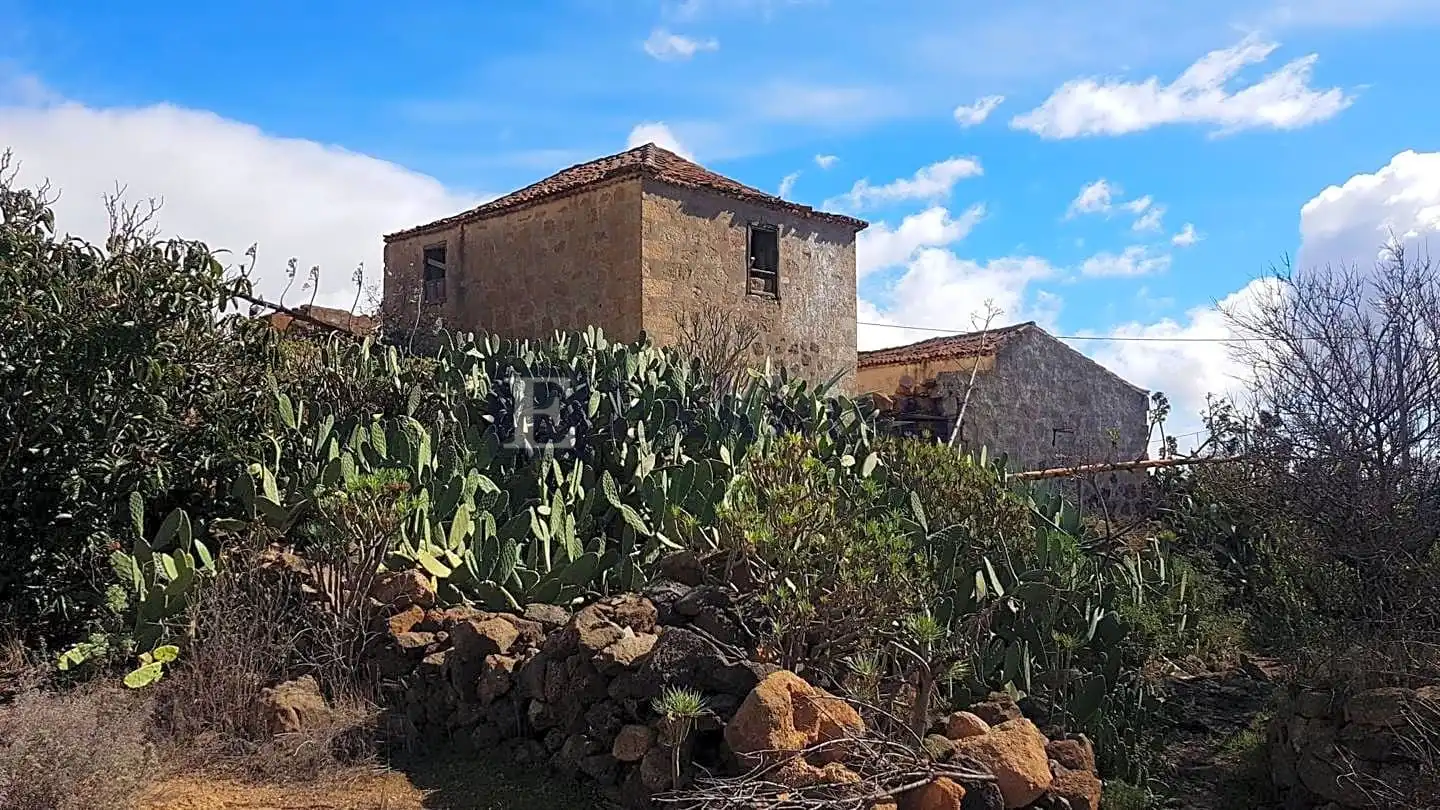 Country homes for sale in Granadilla de Abona  with Private garden