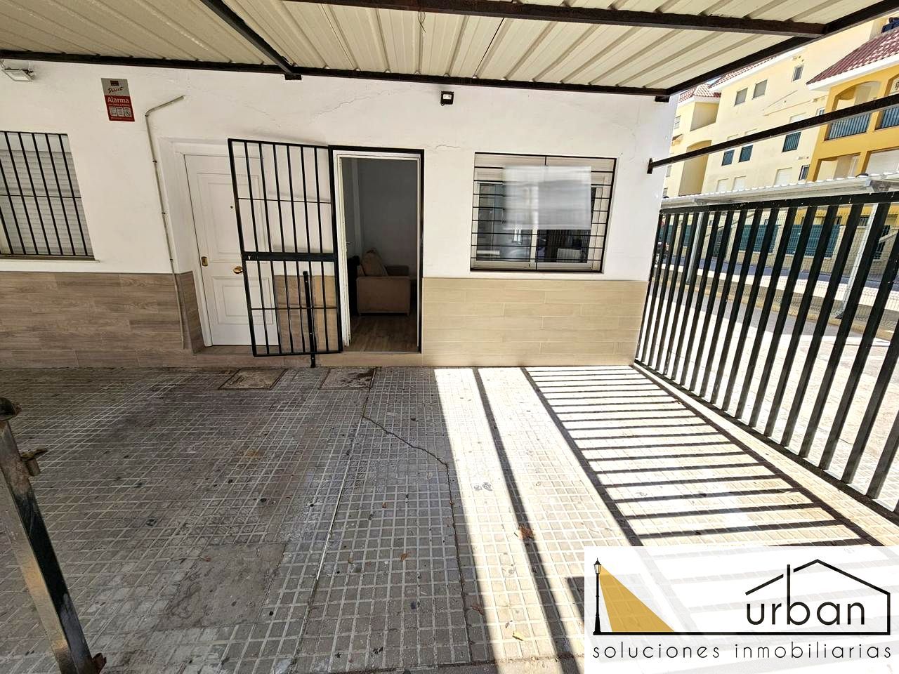 Exterior view of Planta baja for sale in Chipiona  with Terrace and Furnished