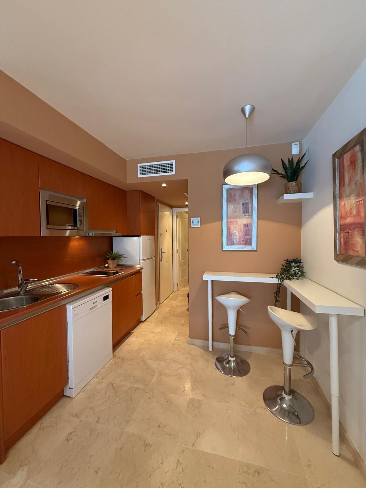 Cuina de Apartament en venda en Benalmádena amb Aire condicionat, Calefacció i Terrassa