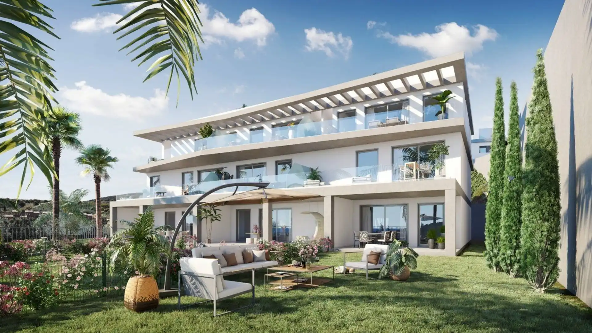 Vista exterior de Ático en venta en Estepona con Aire acondicionado, Jardín privado y Terraza