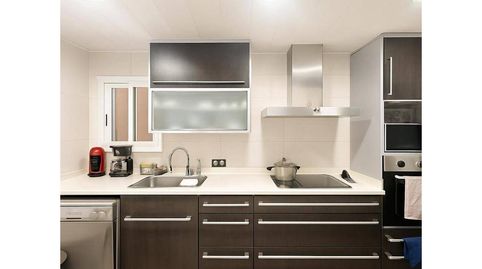 Photo 3 of Flat for sale in Plaza Cataluña, 6, Centre - Estació, Gavà