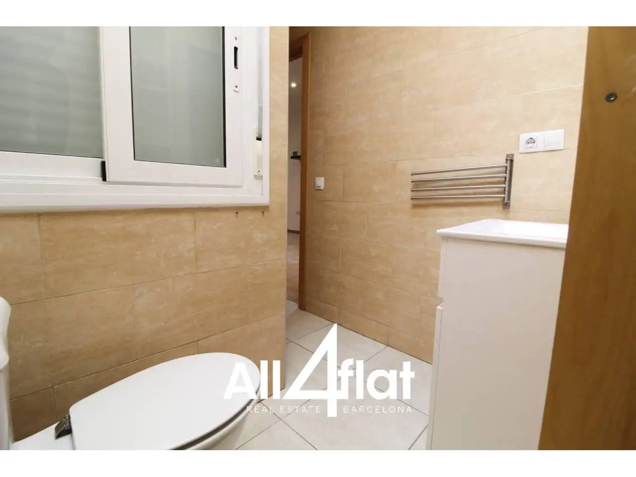 Badezimmer von Wohnung zum Verkauf in L'Hospitalet de Llobregat mit Klimaanlage und Alarm
