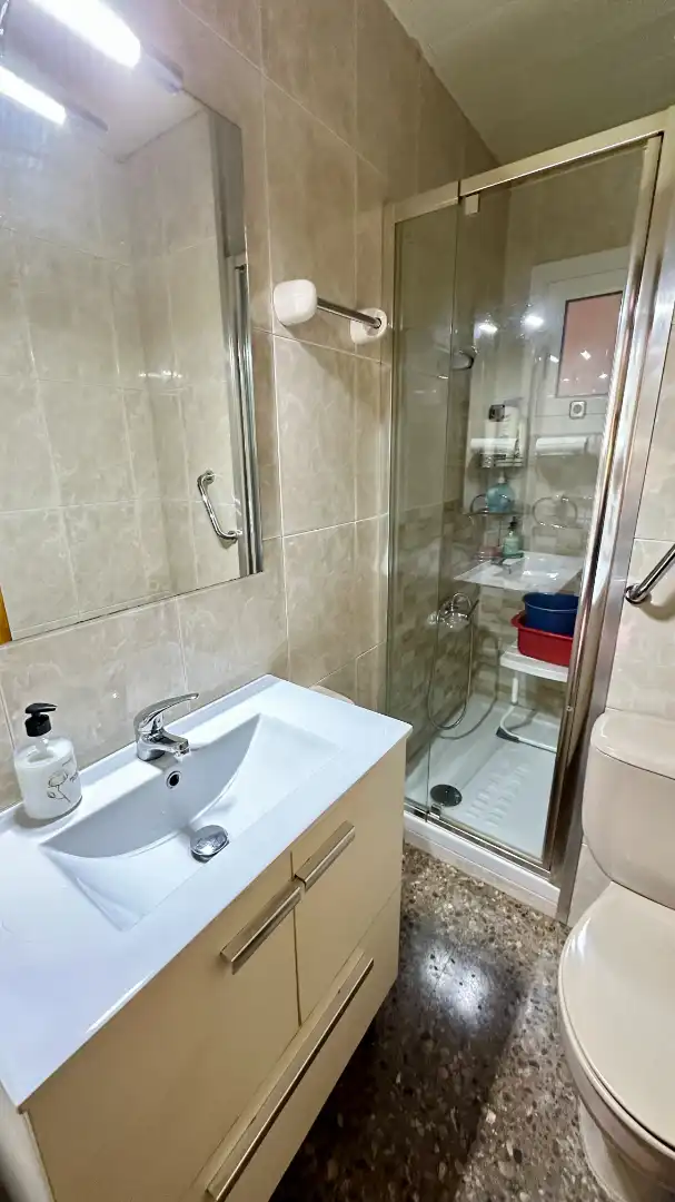 Baño de Piso en venta en Cerdanyola del Vallès con Aire acondicionado, Calefacción y Horno