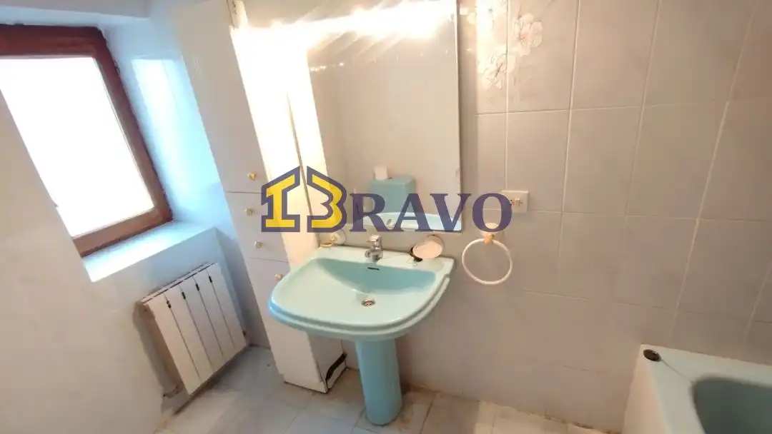 Baño de Casa o chalet en venta en Merindad de Cuesta-Urria con Calefacción, Jardín privado y Amueblado